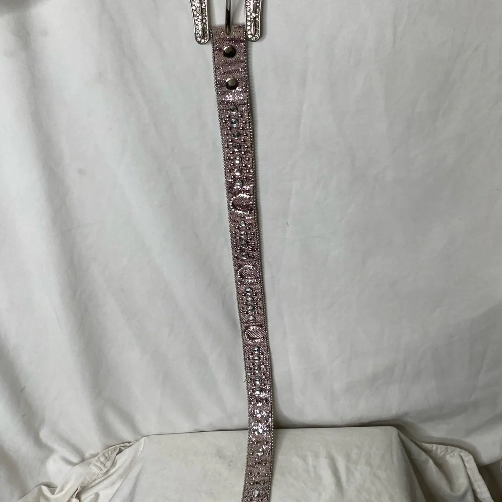 Novona conch horseshoe belt